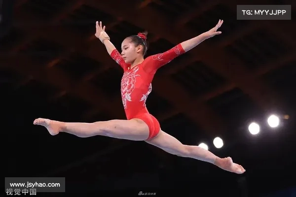 女子平衡木项目的技巧演变与训练方法解析 女子平衡木项目的技巧演变与训练方法解析